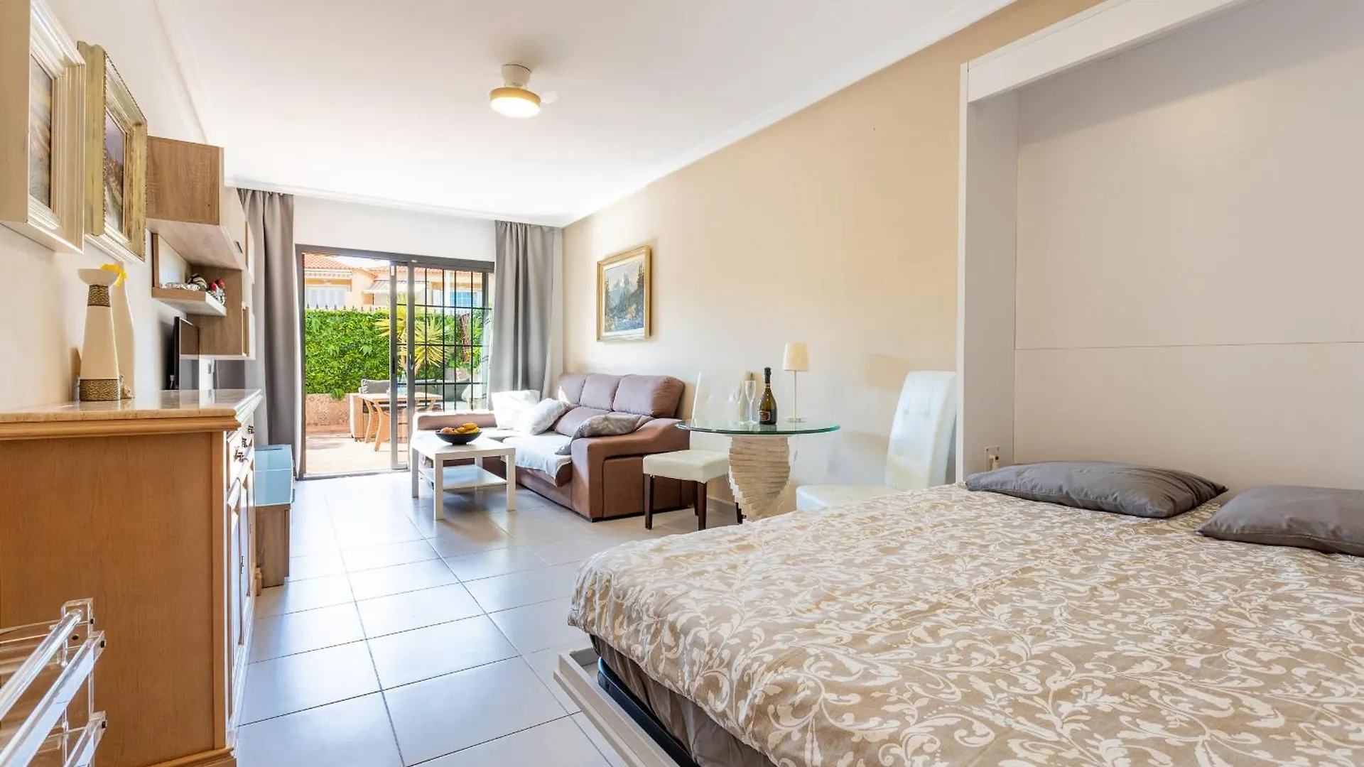 Anele Apartment アデヘ スペイン